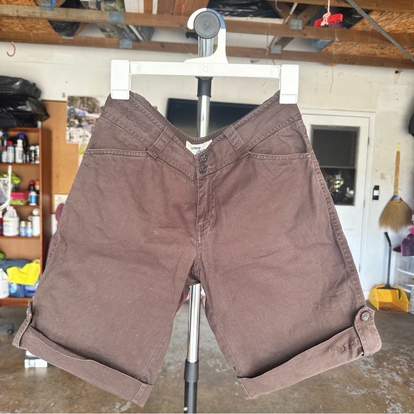 Brown shorts - Picture 1 of 3